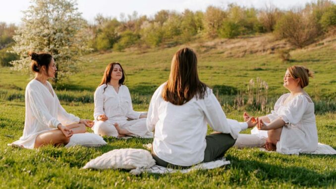 Meditation Retreat: Wie findet man das ideale Retreat?
